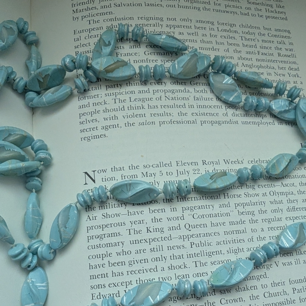 Elegant Blue Beaded Necklace